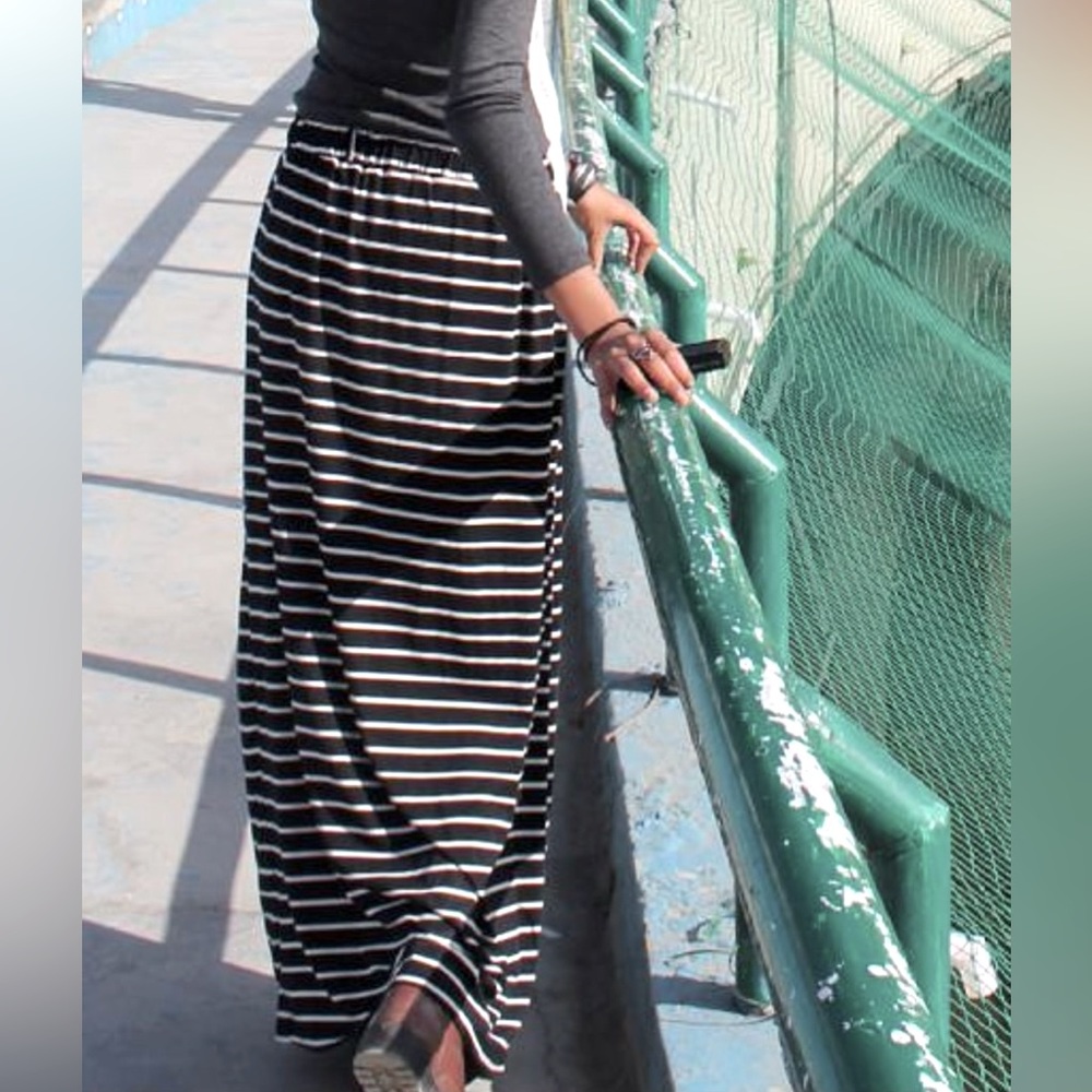 B/W Striped Maxi Skirt